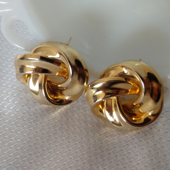 Vintage 80s Gold Tone Love Knot Earrings, Gaudy & Glorious, Retro & Wonderful, C - Picture 7 of 7